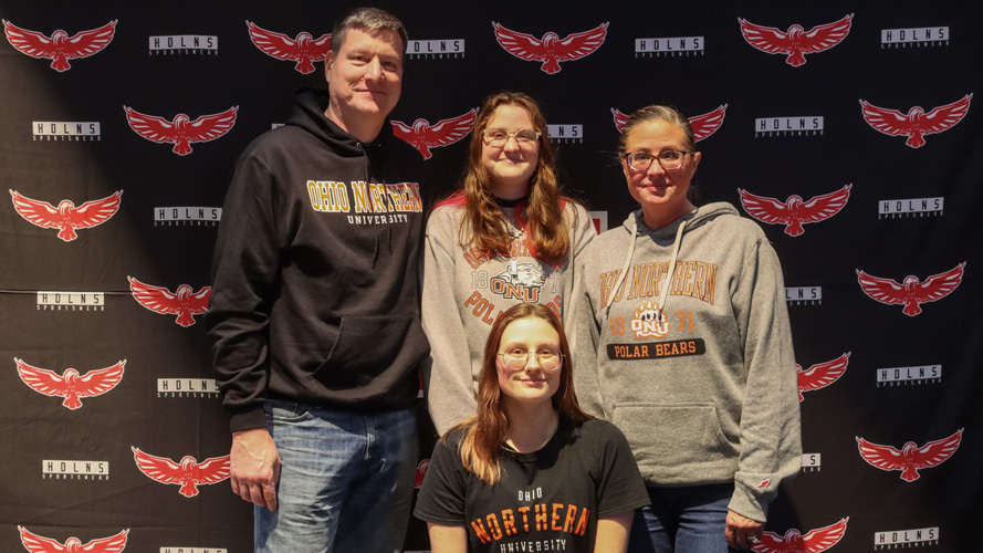 Lily Wright Commits To Swim at Ohio Northern University